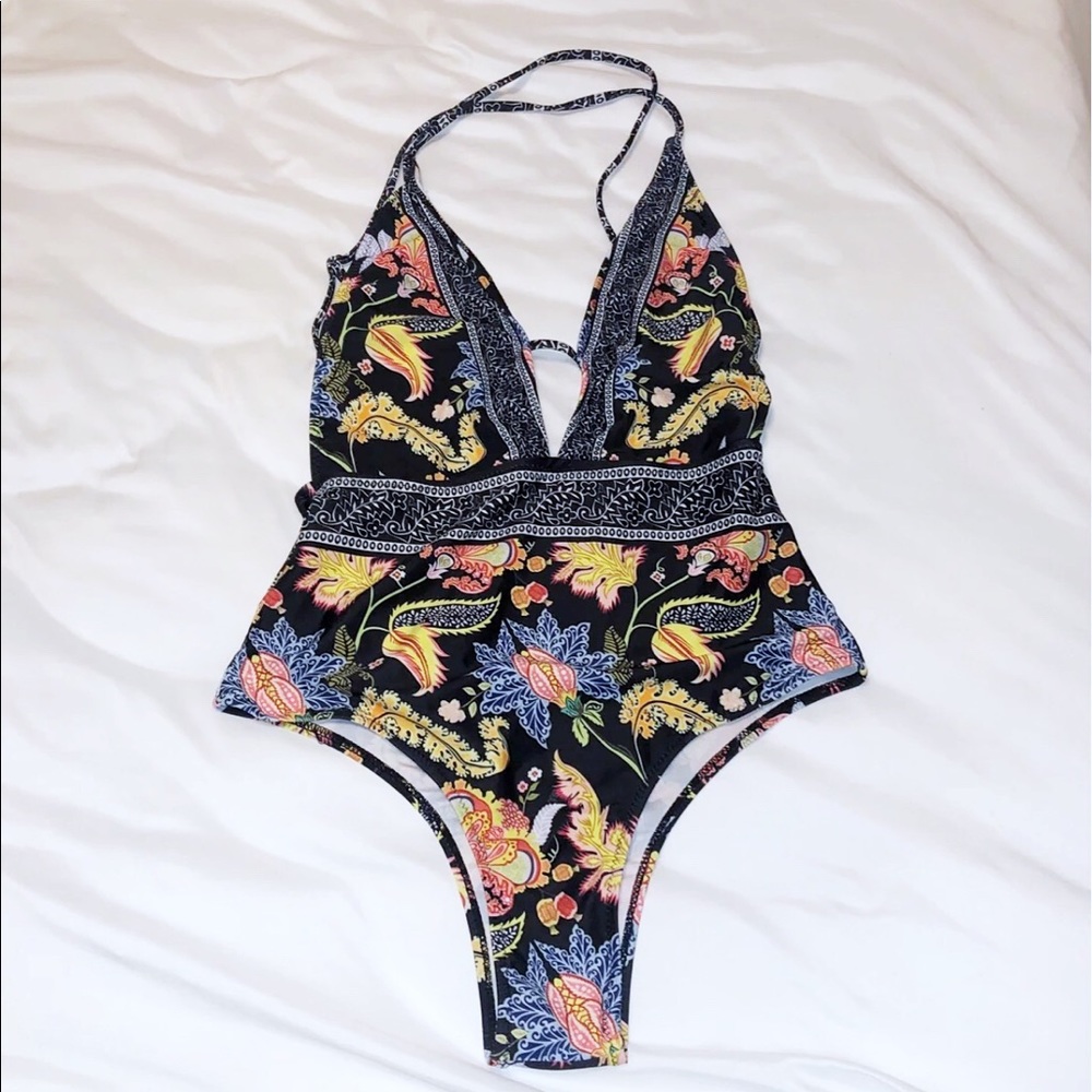 One piece bathing suit
